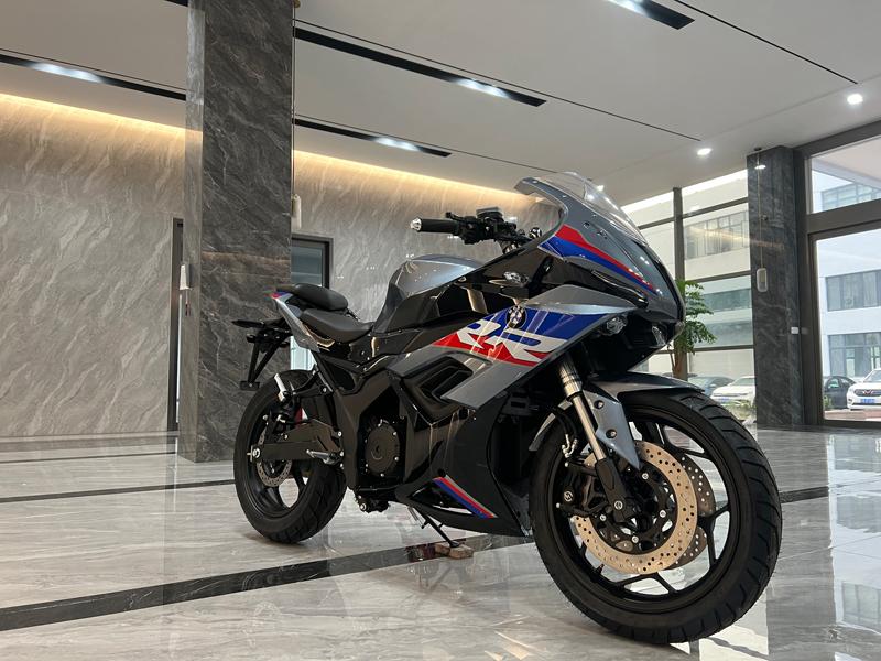 Гоночный мотоцикл BMW RR Гоночный мотоцикл BMW RR